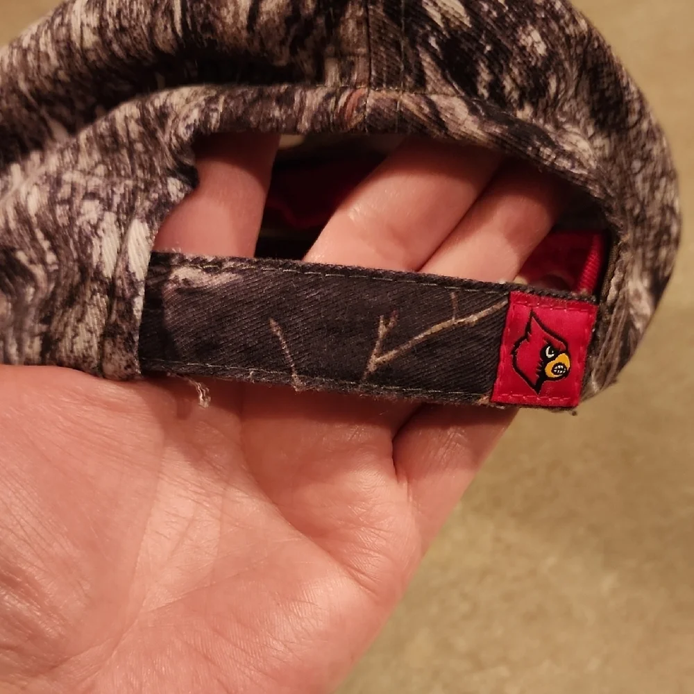 Louisville Cardinals Camo Baseball Cap with Red L Logo